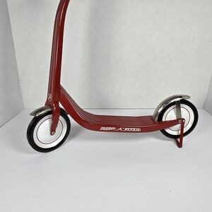 Radio Flyer Doll Scooter.